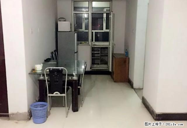 塔中路 温馨花园 两室两厅 简装 家电家具齐全 拎包入住 - 房屋出租 - 房屋租售 - 阿克苏分类信息 - 阿克苏28生活网 aks.28life.net